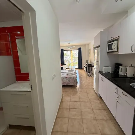 Modern Free Wifi Heated Pool Apartamento *